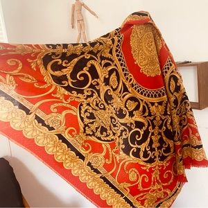 Red golden design very soft. Please view last image.